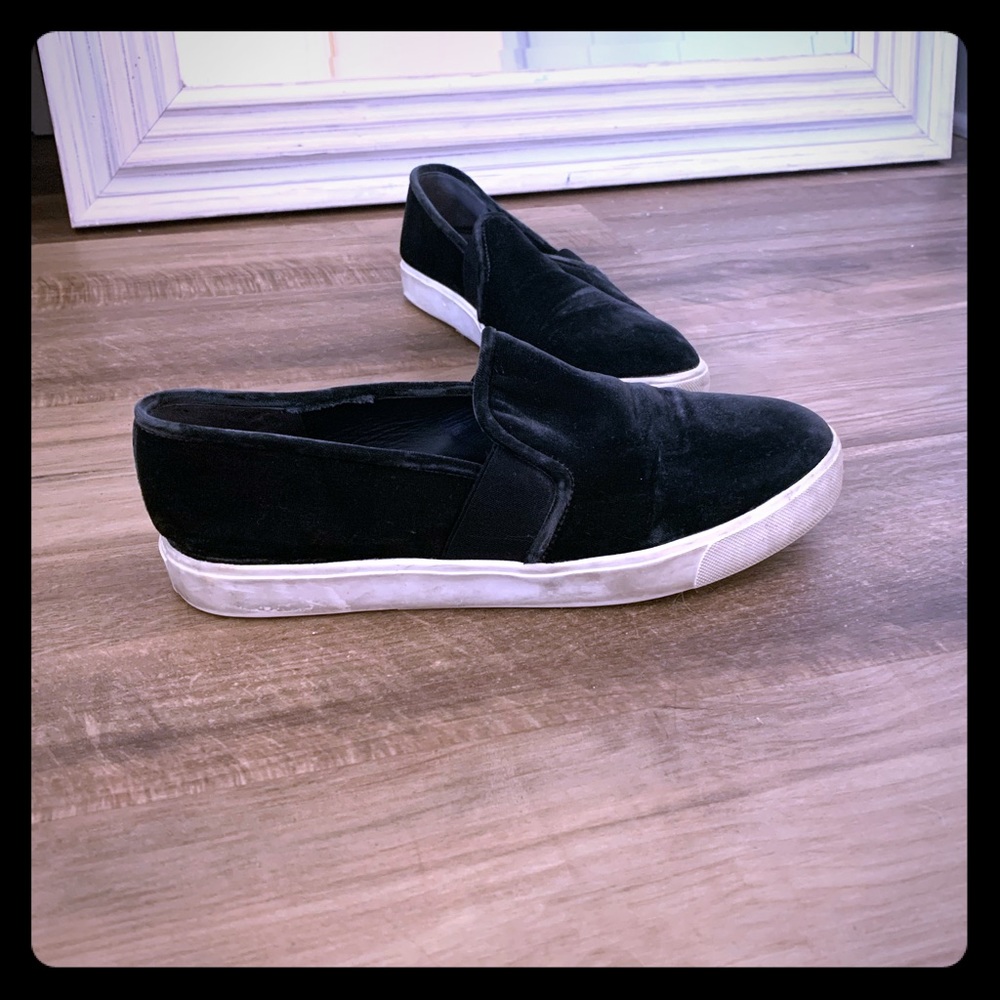 Vince Black Velvet Slides